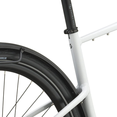 Scott Sweep 10 2027 Signal White #8