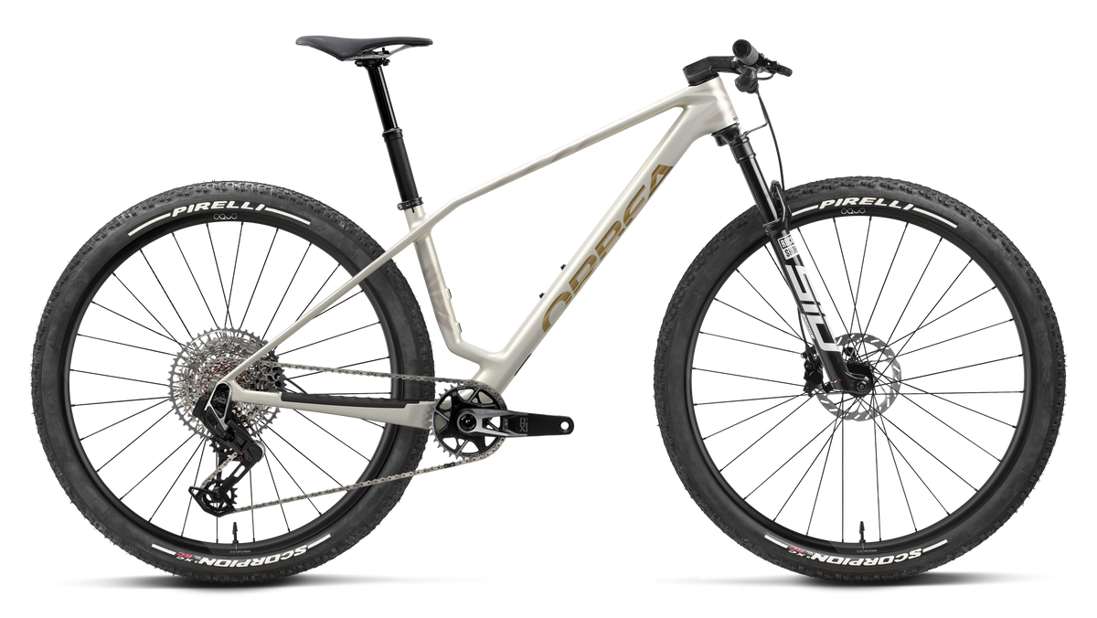 Orbea Alma M-TEAM AXS 2027 Golden White/Titan Gold Matt